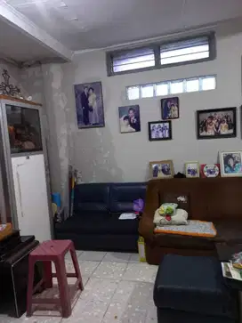 Rumah akses motor di Astana Anyar