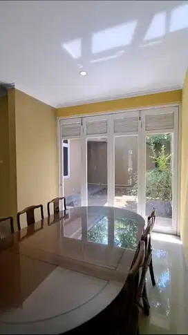 Rumah Siap Huni Dalam Cluster di Limo Depok, Lokasi Strategis