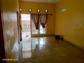 Rumah Lebar Muka Besar Cipayung Dekat Lubang Buaya SHM