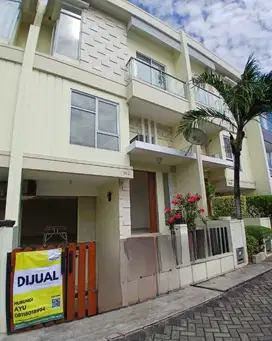 Dijual rumah siap huni 2 lantai di palm residence Jakarta barat