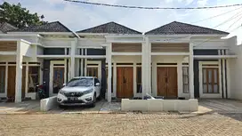 dijual rumah 3 kamar tidur tinggal bawa koper aja