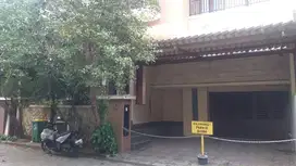 SIAP HUNI - RUMAH MEWAH TOWN HOUSE, PEJATEN TIMUR PASAR MINGGU