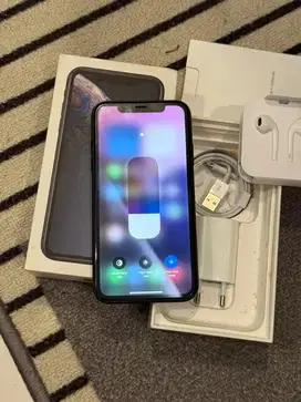 Dijual Iphone Xr Black 128GB Resmi Ibox Lengkap
