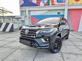 [KM 10 RIBUAN]TOYOTA FORTUNER VRZ GR 2.8 HITAM AT 2023 GRESS 2024