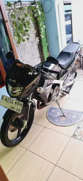 Ninja R 2009 pajak panjang