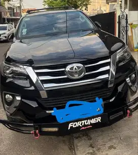 Totoya Fortuner Hitam 2016 Automatic