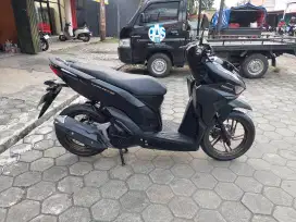 VARIO 125 CBS ISS