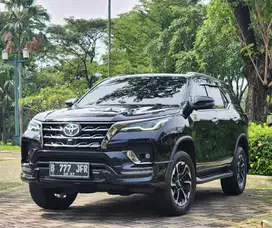 KM.36.RB|ANTIK| FORTUNER GR SPORT 2.8 AT 2022 HITAM FULL ORI RASA BARU