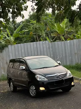 Innova V diesel metik 2011