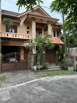 Rumah mewah full furnished JATI