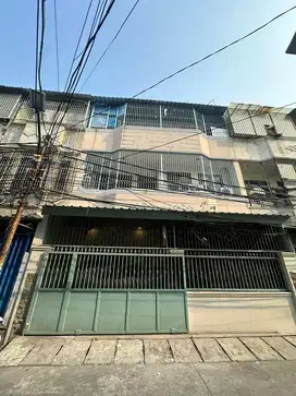 Rumah Jelambar 3 Lantai Jakarta Barat