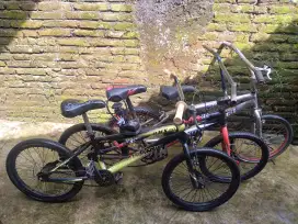 DIJUAL 3 SEPEDA BMX SECOND