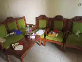 Kursi jati ukir