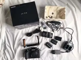 Kamera Mirrorless Fujifilm X-T4 set
