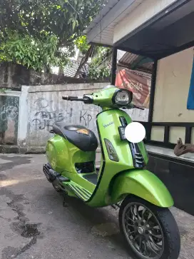 JUAL VESPA SPRINT IGET ABS 2019