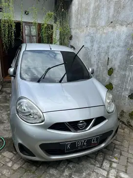Nissan march 2016