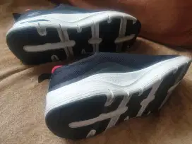 Sepatu sketcher archfit