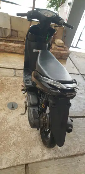 Yamaha Mio tahun 2011 warna hitam