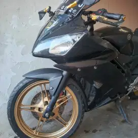 JUAL CEPAT YAMAHA R15 WARNA FULL HITAM