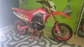 Motor CRF150L tahun 2018