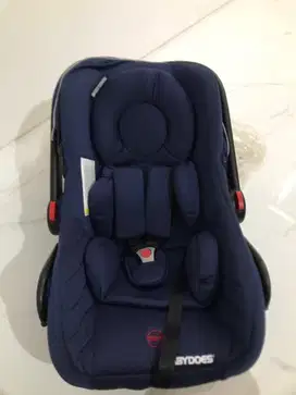 Preloved carseat carrier bayboes
