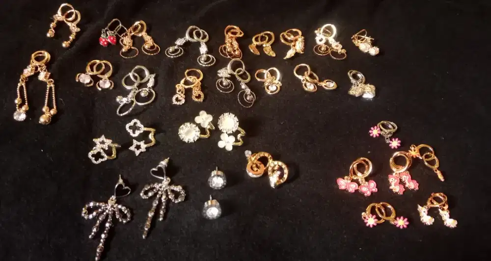 Perhiasan acecories