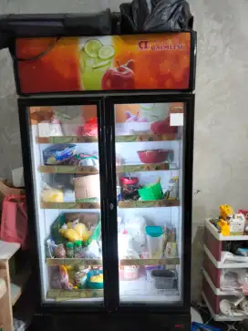 Showcase 2 pintu
