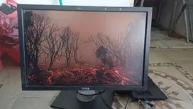 Monitor Dell U2410f