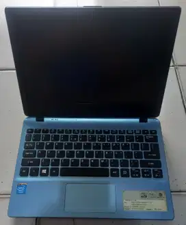 Laptop Acer 12 in sudah SSD