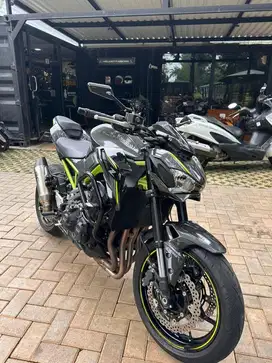 Kawasaki Z900 2017 LOW KM
