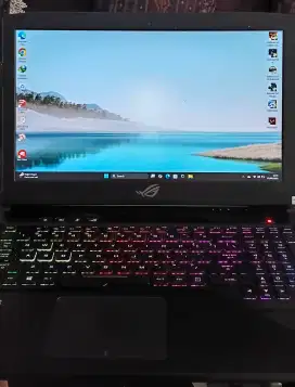 Laptop gaming asus ROG Strix 15 GL503GE I7 gen 8 NVIDIA GTX1050 ti