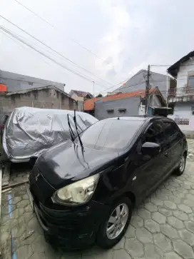 Mitsubishi Mirage GLS 2012 AT Hitam