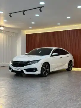 Honda Civic 1.5 Turbo ES Sedan 2018