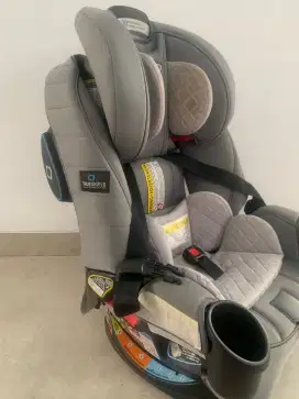 Dijual Car seat Graco 4Ever 4-in-1 Car Seat TrueShield