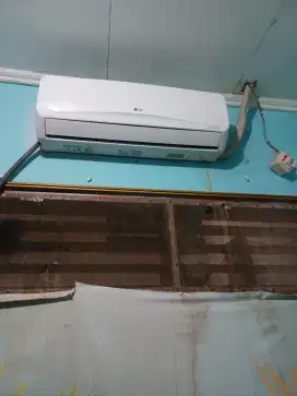 DIJUAL AC LG 1/2PK SEKEN