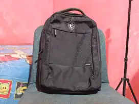 Tas laptop MSI Esensial new baru