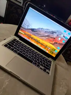 Laptop Macbook pro 13inch mid 2010