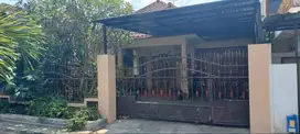 JL JAKSA AGUNG SUPRAPTO GG 3 KEL. RAMPALCELAKET KEC. KLOJEN,MALANG