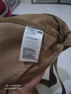 Tas bahu original Uniqlo