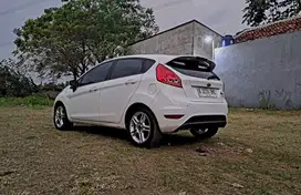 Ford Fiesta 2012 Bensin