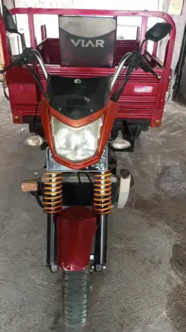Dijual motor Viar 150cc th.2021 mesin halus dan body mulus