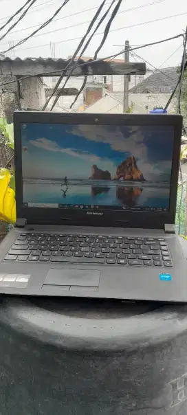 Laptop lenovo b40