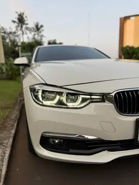 CASH NETT - BMW 320i Luxury Line F30 LCI AT 2018/2019
