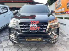 Toyota Fortuner GR 2.8 Matic Tahun 2023 Kondisi Mulus Terawat Istimewa