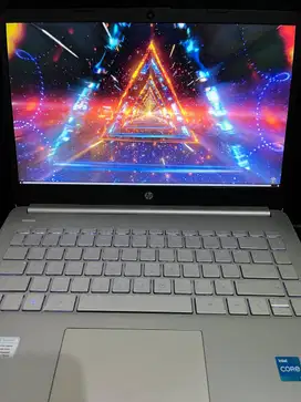 Laptop HP 14S DQ5115TU i3 8GB-512GB (Garansi resmi sampe 30 Des 2025)