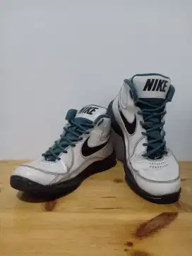 Sepatu Second Branded Ori Murah