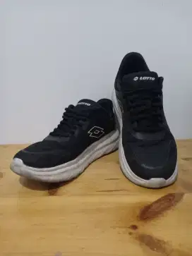 Sepatu Second Branded Ori Murah