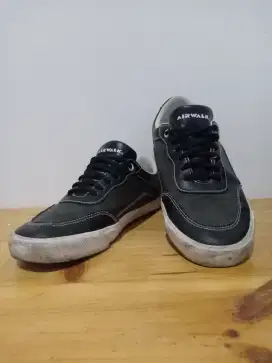 Sepatu Second Branded Ori Murah