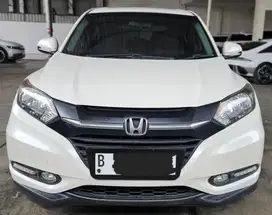 Honda HRV E A/T ( Matic ) 2017 Putih Km 75rb Siap Pakai Good Condition