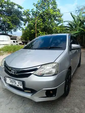 Etios valco G 2017